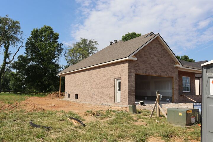 Property Photo:  734 Southern Pine Trl  TN 37043 