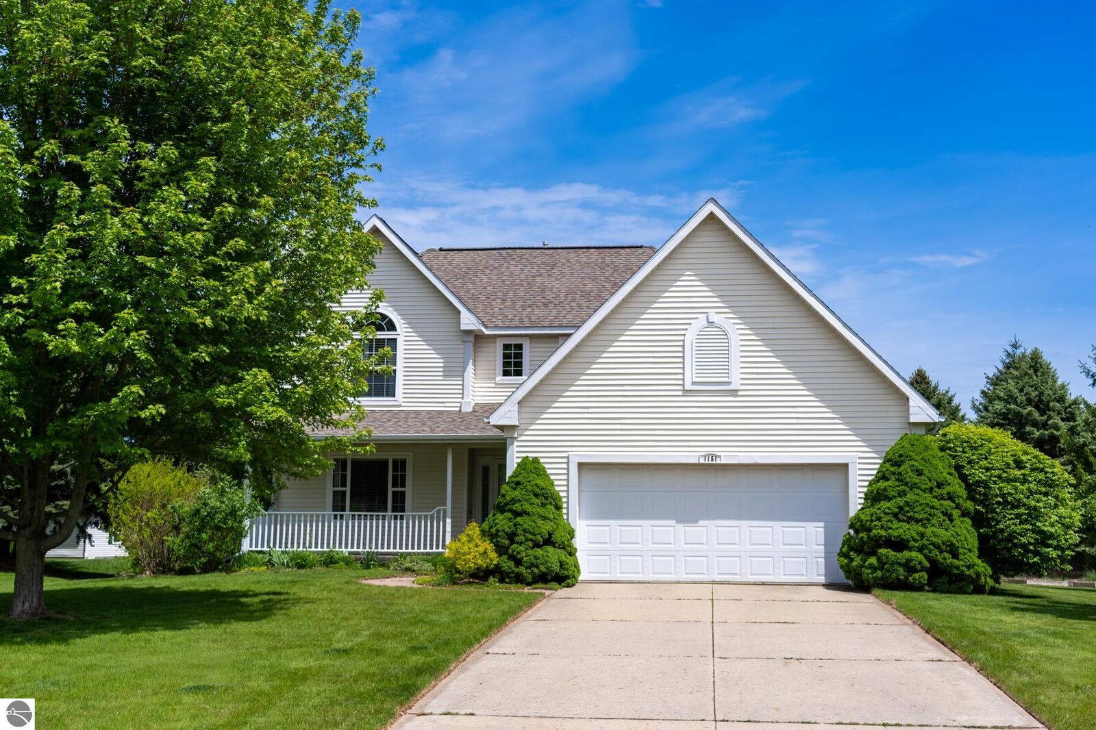 Property Photo:  1151 Meadow Drive  MI 48858 