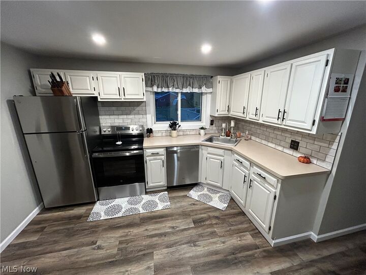 Property Photo:  8772 Lake Shore Boulevard  OH 44060 