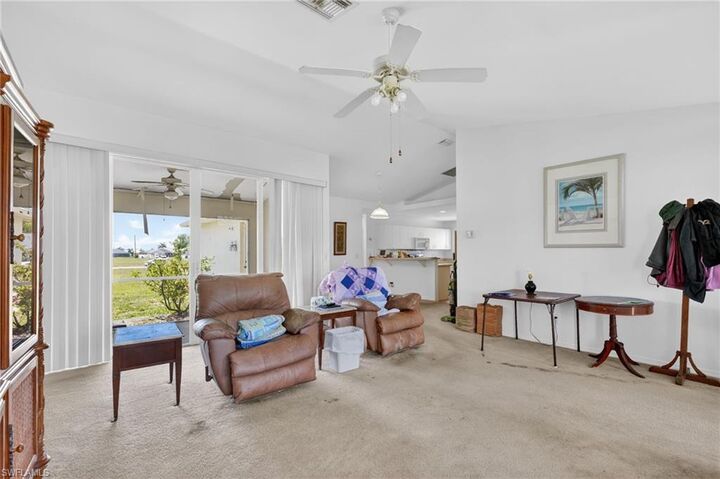 Property Photo: 2900 NW 9th St FL 33993