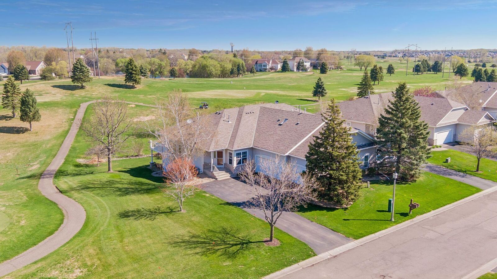 Property Photo:  470 Holly Lane N  MN 55128 