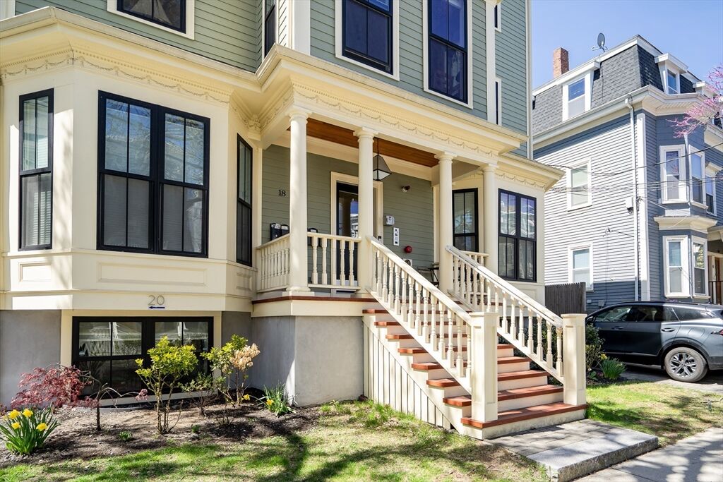 Property Photo:  18 Tufts St 4  MA 02139 