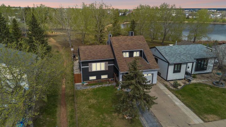 189 Brooks Place — photo 1