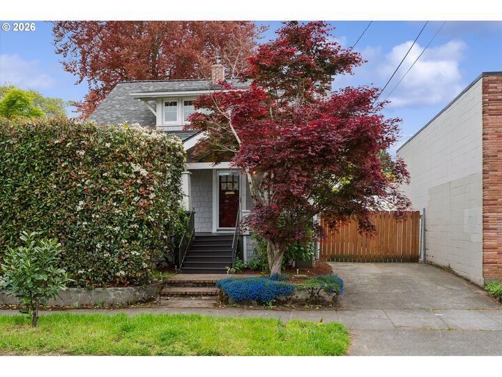 Property Photo:  5624 NE Glisan St  OR 97213 