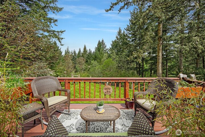 Property Photo:  93  Heather Court  WA 98250 