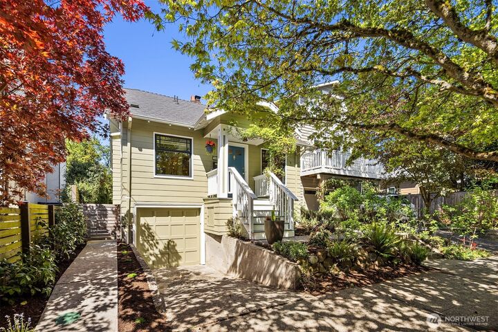 Property Photo:  546 N 75th Street  WA 98103 