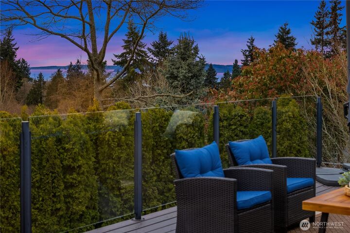 Property Photo:  7407  180th Street SW  WA 98026 