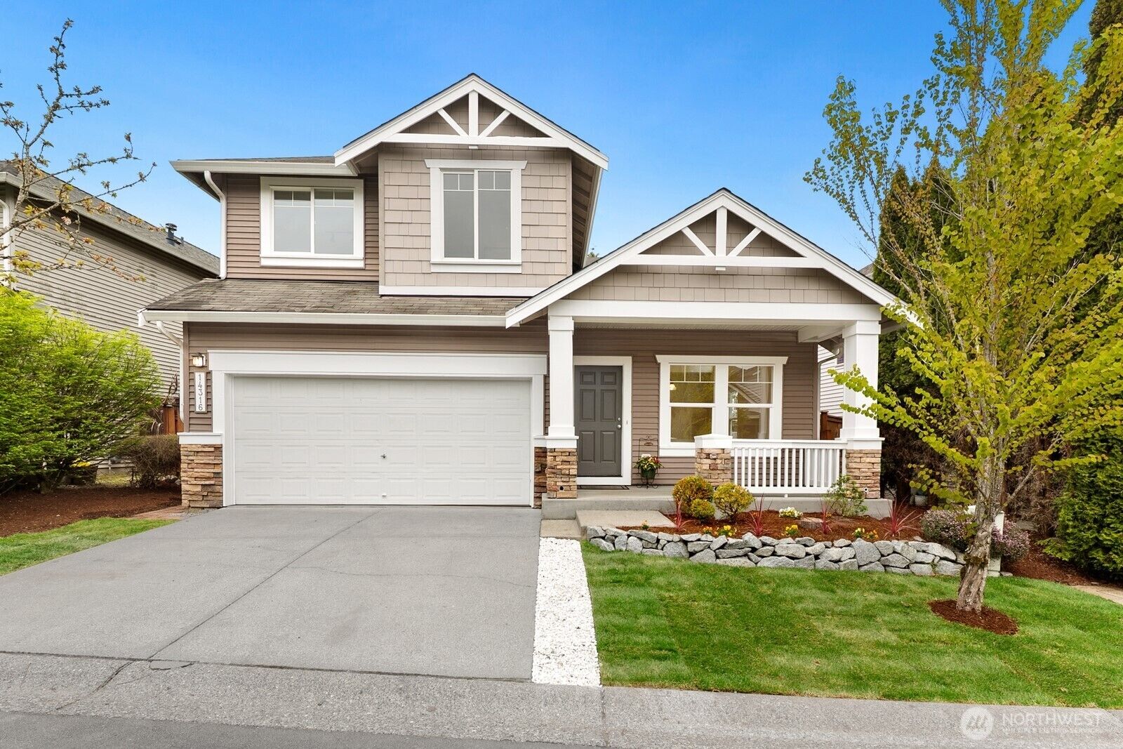 Property Photo:  14316  70th Avenue SE  WA 98296 