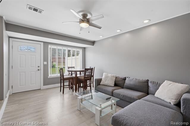 Property Photo:  862 N Main Street  MI 48381 