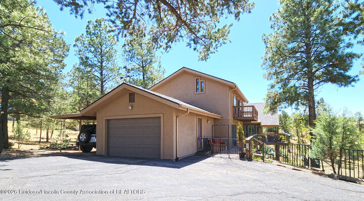 Property Photo:  324 Davis Court  NM 88345 