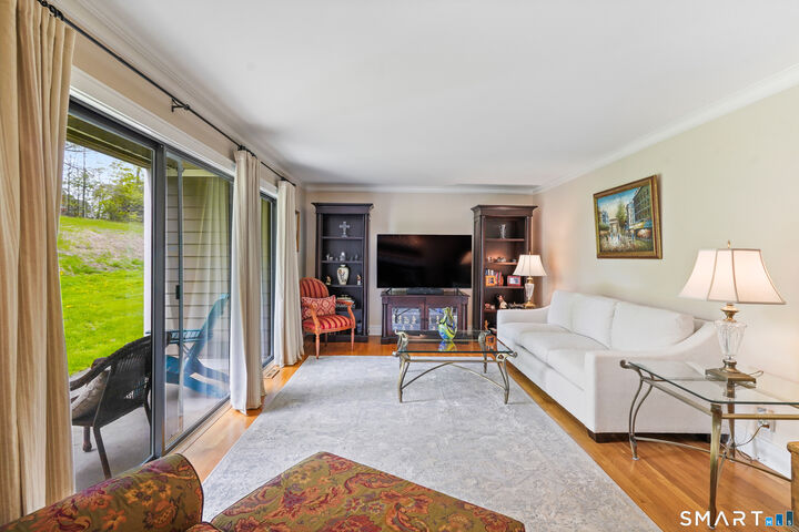 Property Photo:  6 Stebbins Close 6  CT 06877 