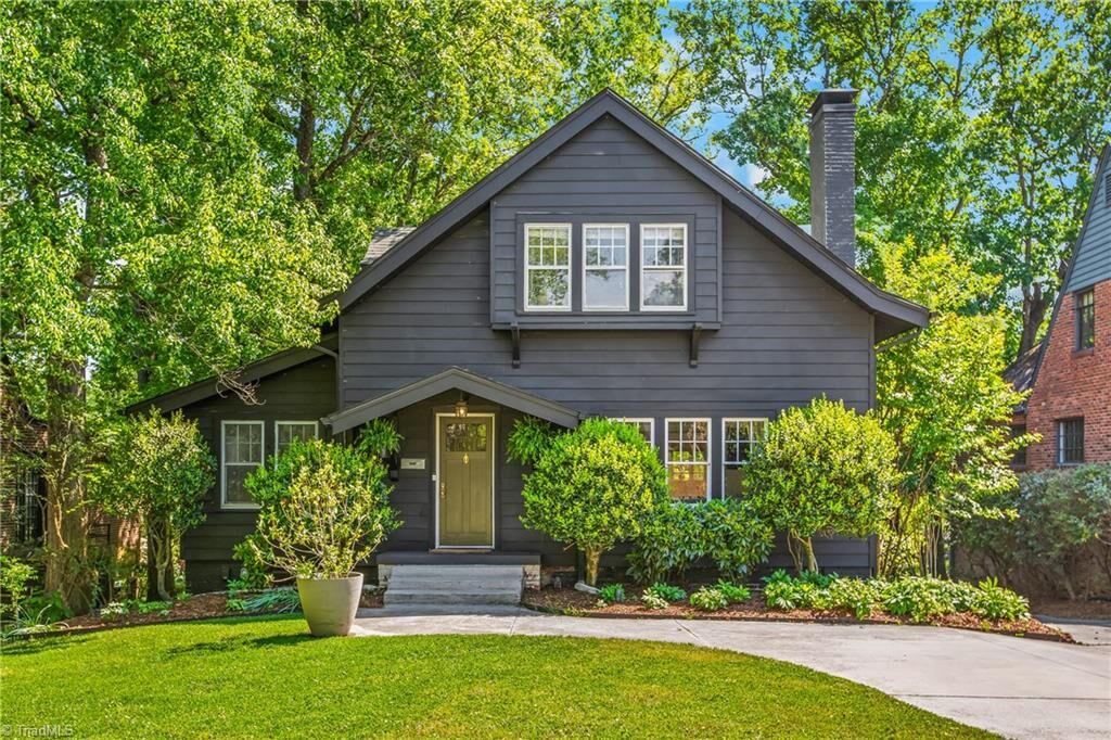 Property Photo: 413 Edgedale Drive NC 27262