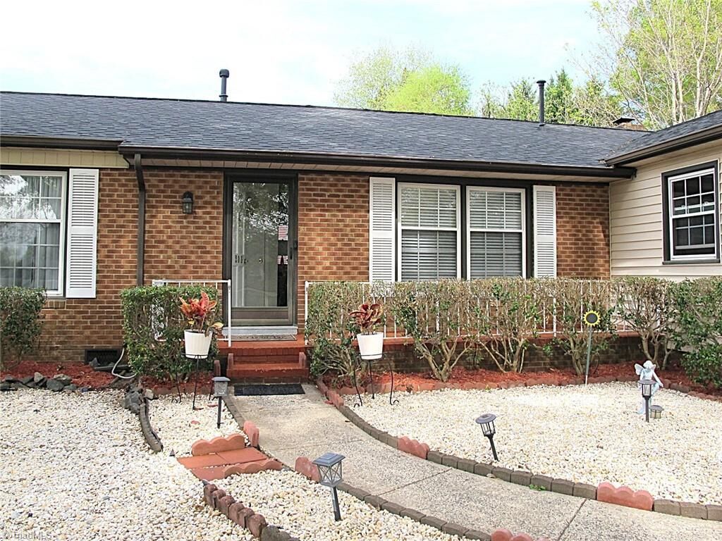 Property Photo: 203 Capistrano Drive NC 27103
