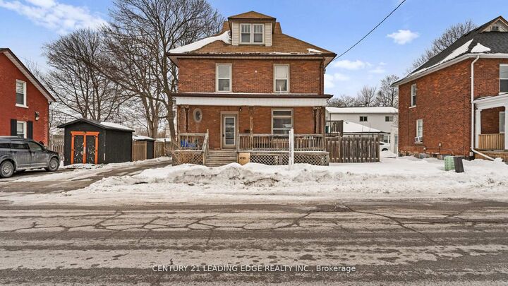 Property Photo:  195 Albert Street  ON L1H 4R4 