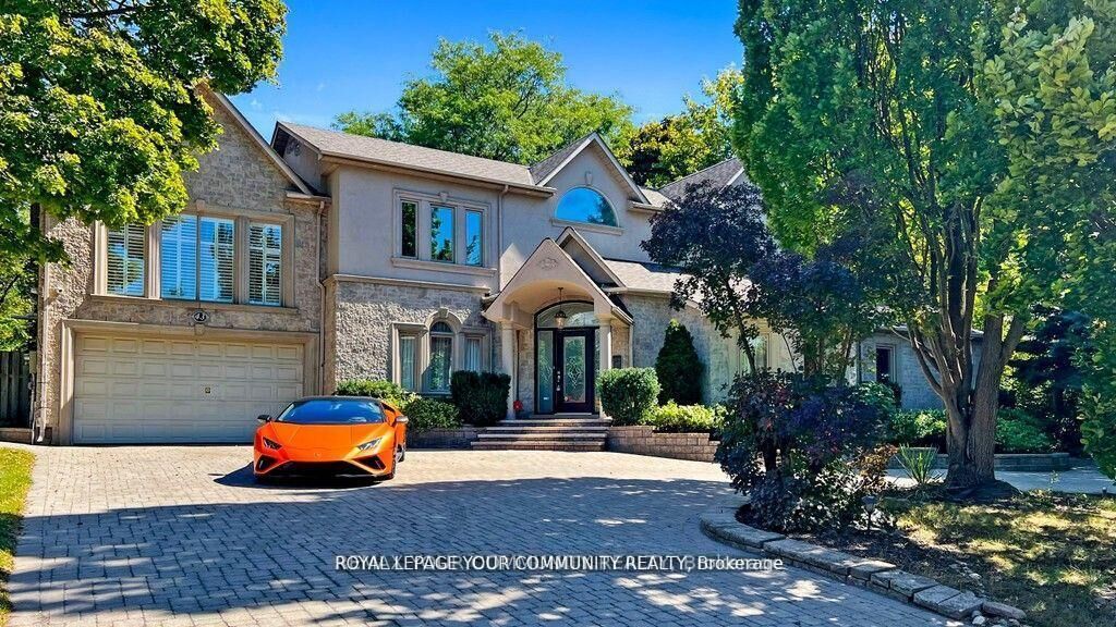 Property Photo: 43 Denham Drive ON L4C 6H7
