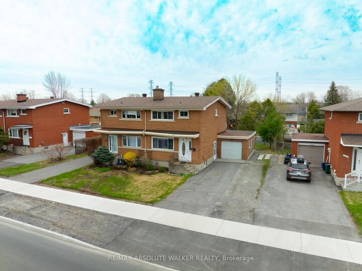 Property Photo: 144 Viewmount Drive ON K2G 3B7