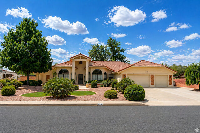 Property Photo:  625 Los Alamitos Dr  UT 84790 