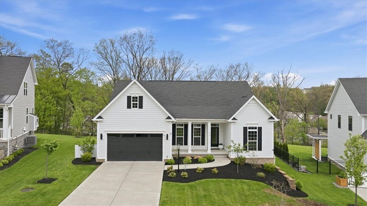 Property Photo:  333 Crest Ln  PA 16046 