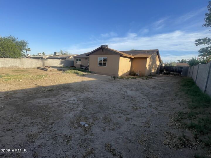 Property Photo:  1126 W Apollo Avenue  AZ 85283 