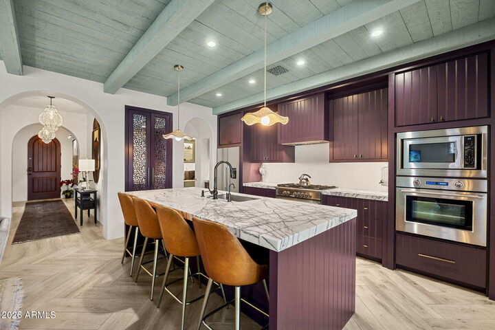 Property Photo:  313 E Lime Court  AZ 85140 