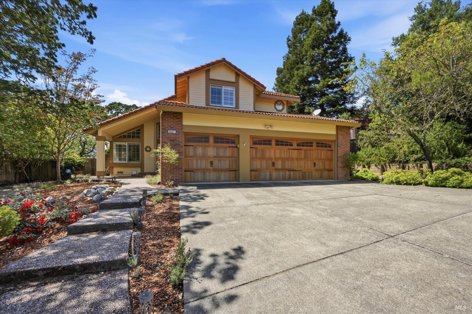 Property Photo:  9607 Montez Court  CA 95492 