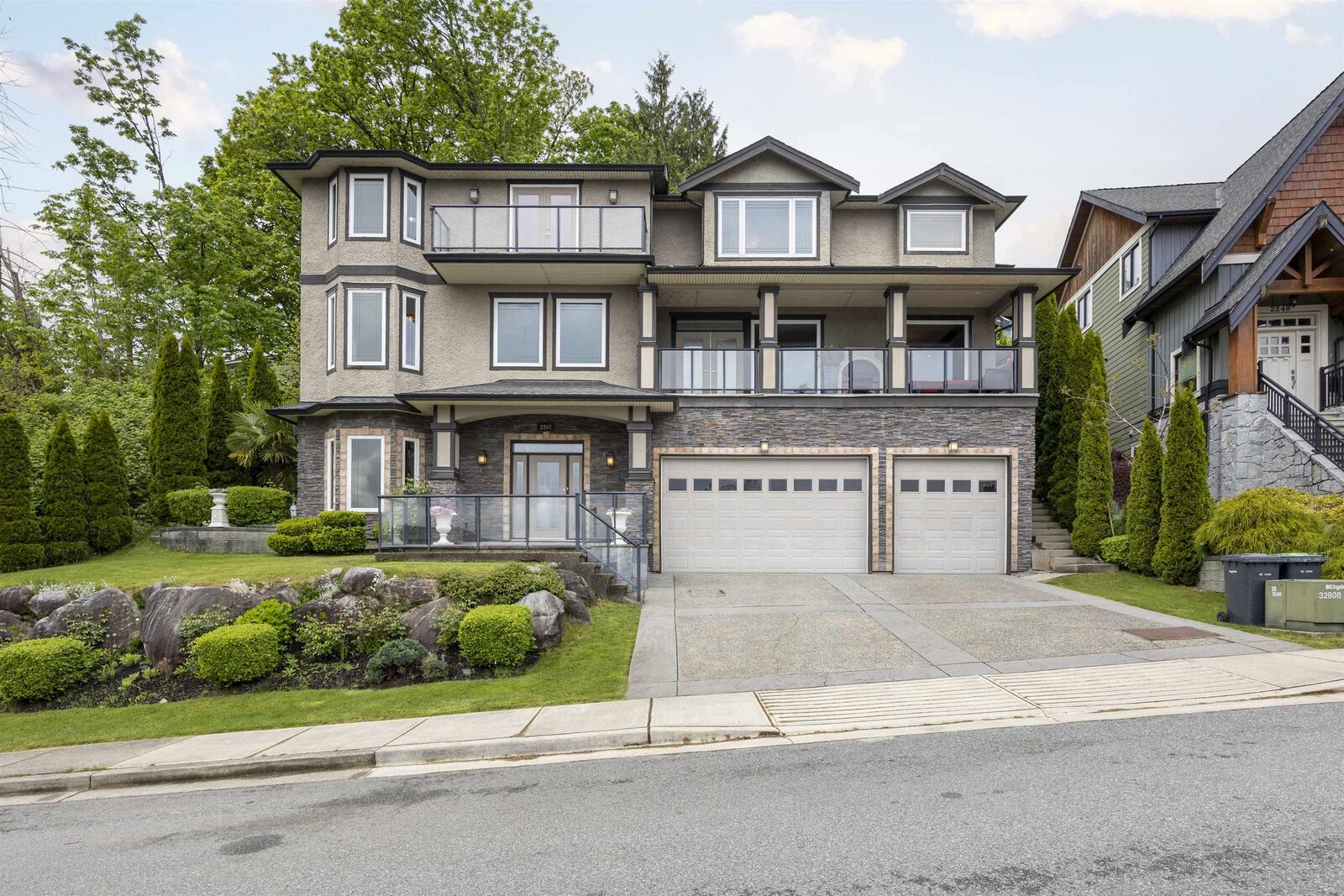 Property Photo: 2247 Kaptey Avenue BC V3K 6C7