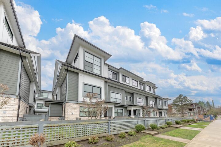 7168 Lynnwood Drive 21 — photo 1