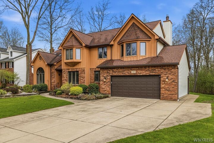 Property Photo:  165 Spicer Creek Run  NY 14072 