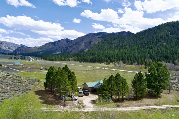 Property Photo:  4942 E Baumgartner Rd  ID 83647 