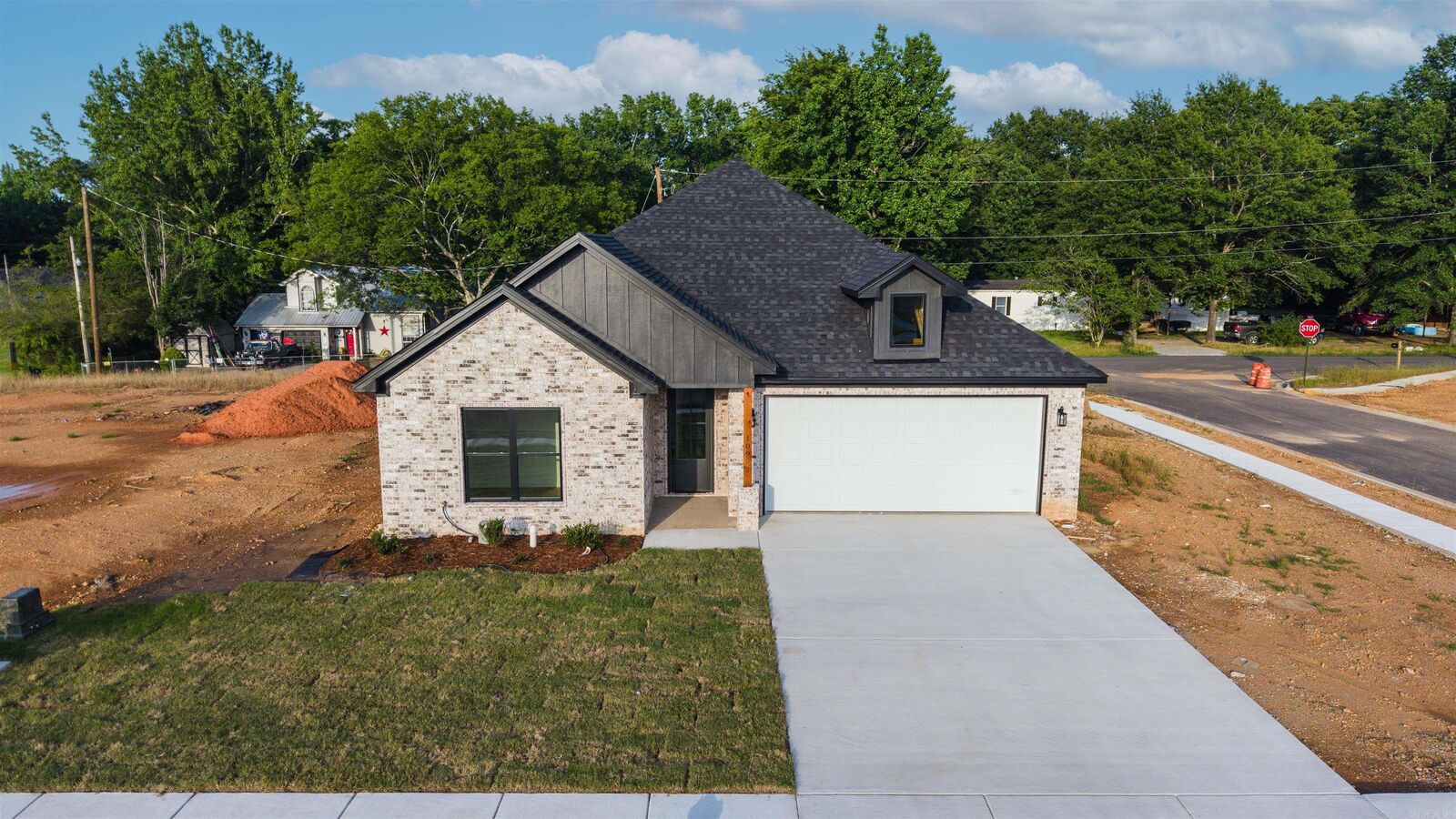 Property Photo: 109 Fitzgerald Drive AR 72015