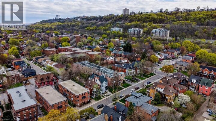 Property Photo:  137 Emerald Street South 25  ON L8N 2V4 