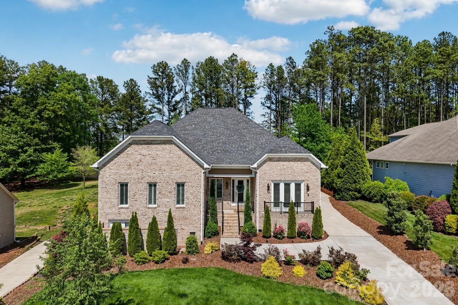 Property Photo:  209 Holdsworth Drive  NC 28120 