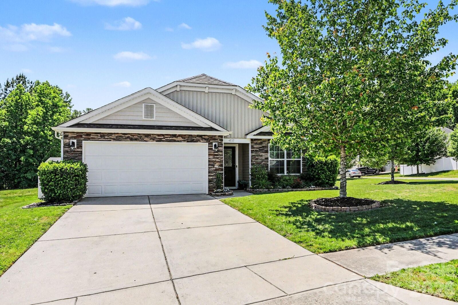 Property Photo: 4727 McClure Road NC 28216