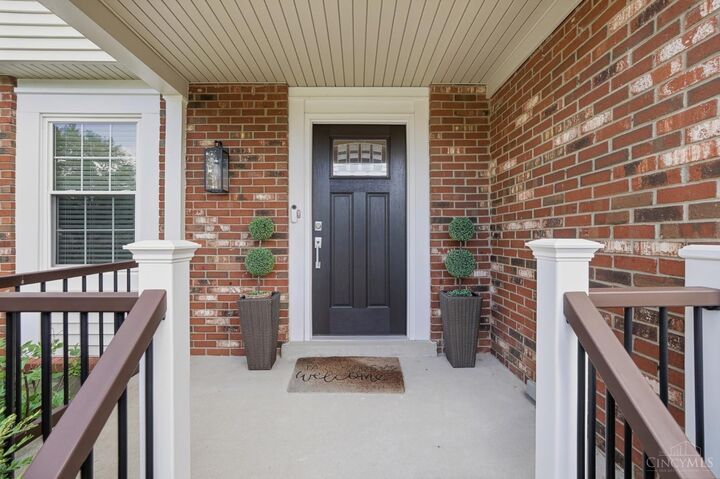 Property Photo:  7890 Blairhouse Drive  OH 45244 