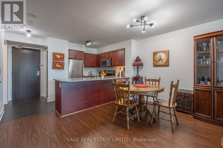 Property Photo:  19 Grand Trunk Crescent 3712  ON M5J 3A3 
