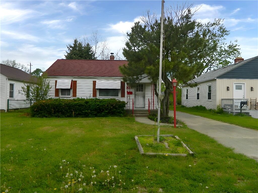 Property Photo:  2037 Studer Avenue  OH 43207 