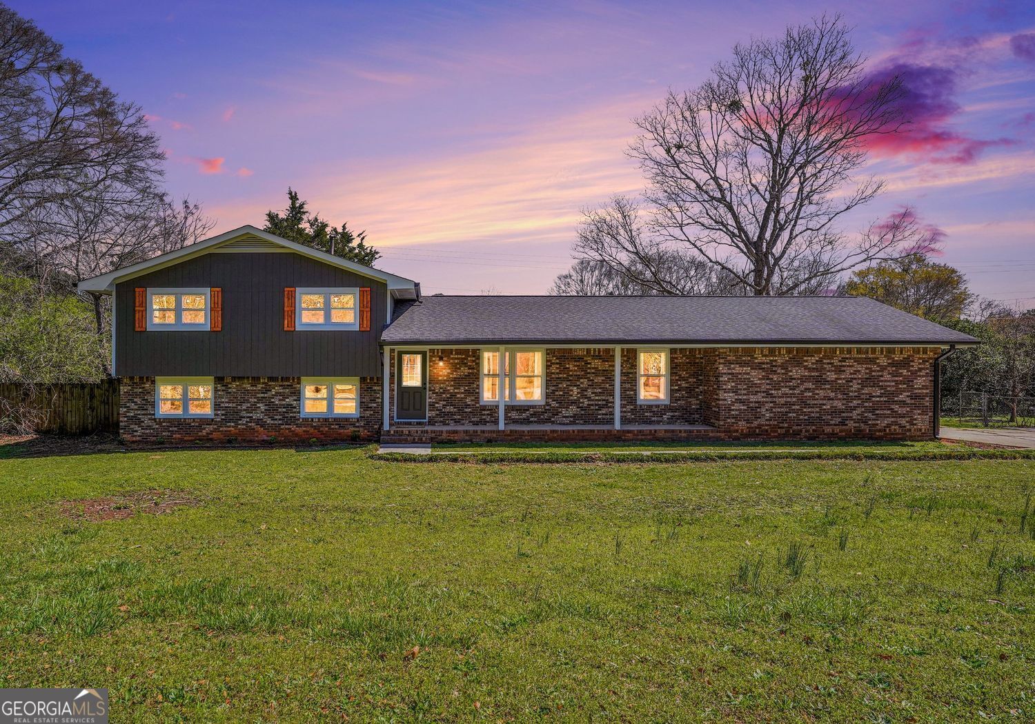 Property Photo:  8832 Twin Oaks Drive  GA 30236 