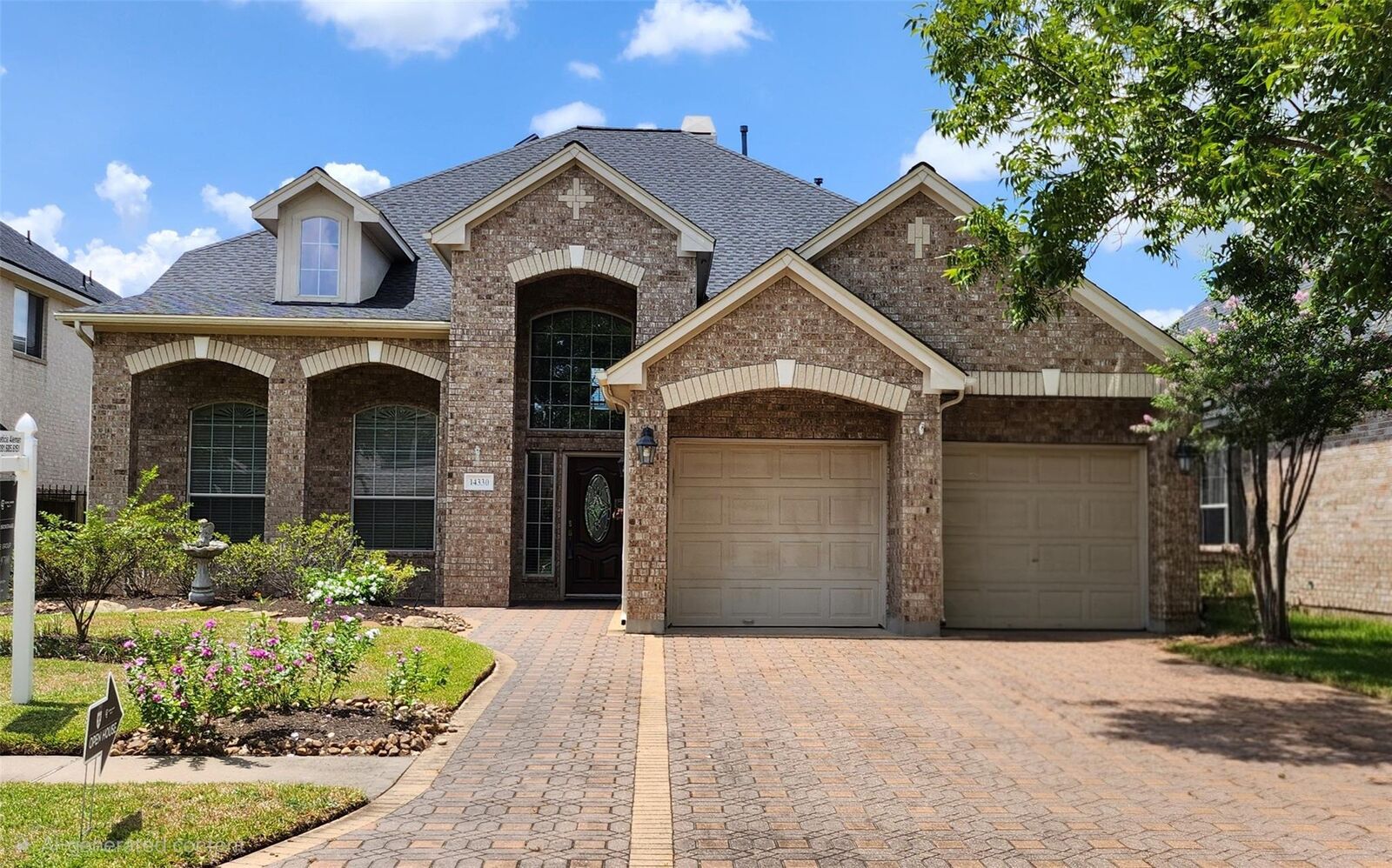 Property Photo: 14330 Dunrobin Way TX 77498