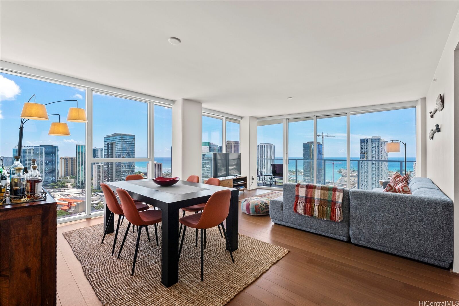 Property Photo: 888 Kapiolani Boulevard 3505 HI 96813