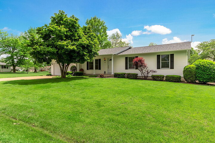 Property Photo:  608 N 7th Street  MO 63382 