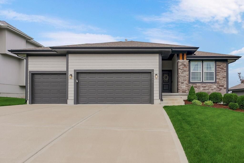 Property Photo: 19526 W 116th Street KS 66061
