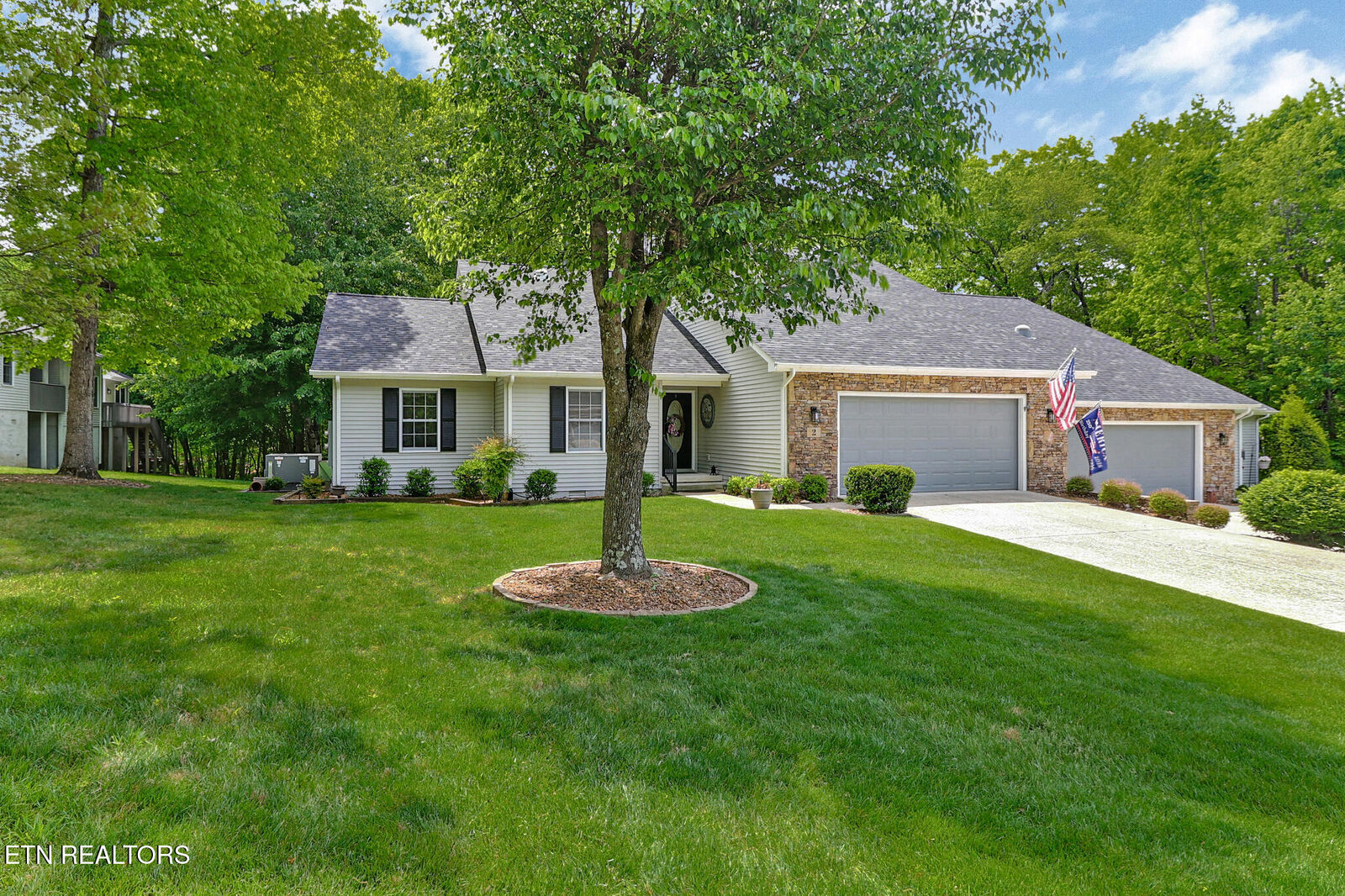 Property Photo:  2 Altanglen Lane  TN 38558 