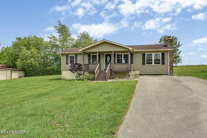 Property Photo:  5209 Plateau Rd  TN 38571 