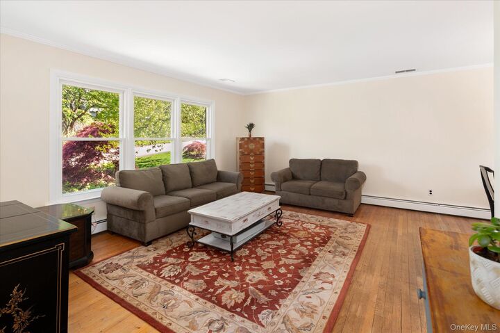 Property Photo:  6 Amawalk Avenue  NY 10501 
