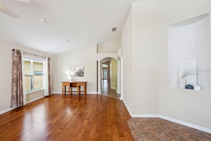 Property Photo:  5345 Los Palma Vista Drive  FL 32837 