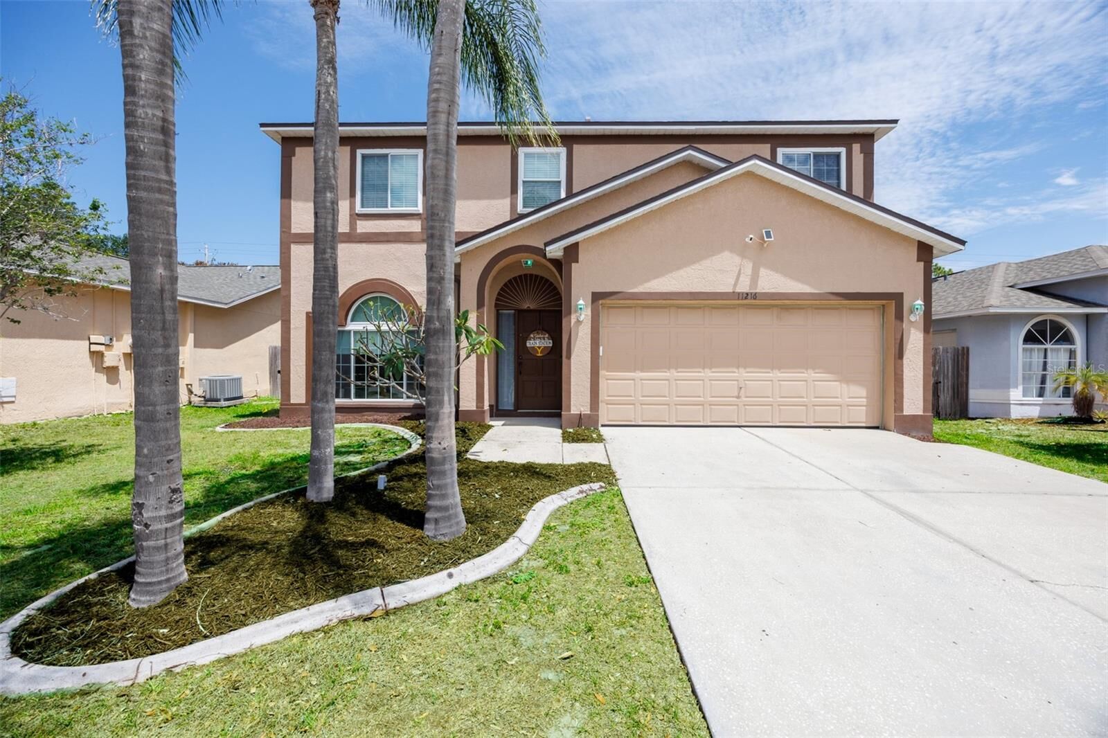 Property Photo:  11216 Scotchwood Drive  FL 33579 