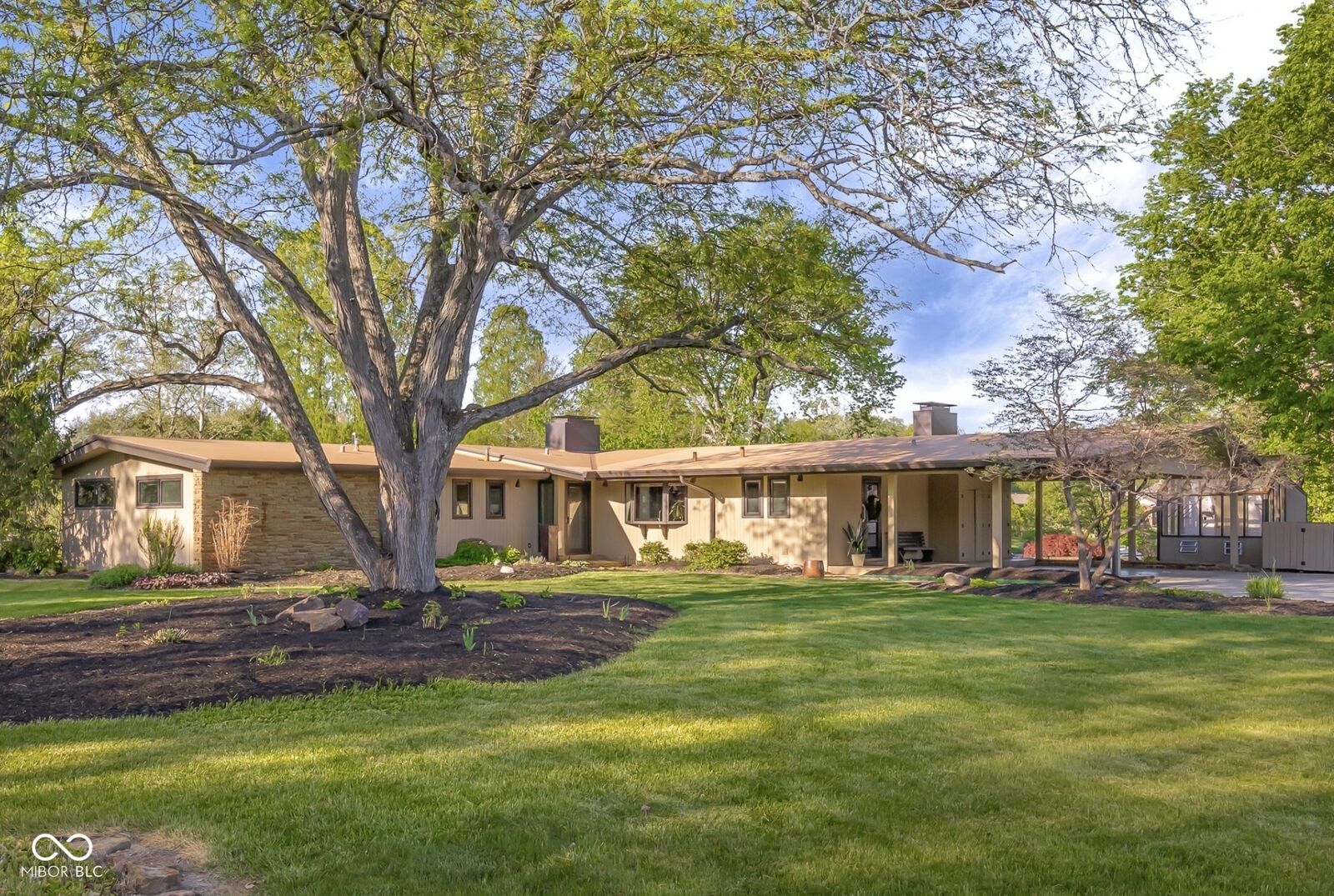 Property Photo:  309 Flatrock Drive  IN 47201 