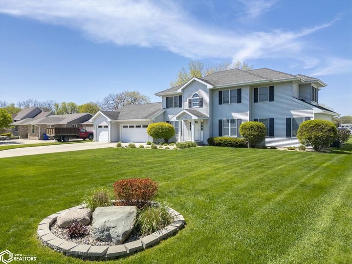 Property Photo: 1530 S Kentucky Avenue IA 50401