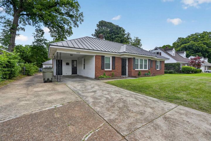 Property Photo:  1514 Mt Moriah Rd  TN 38117 