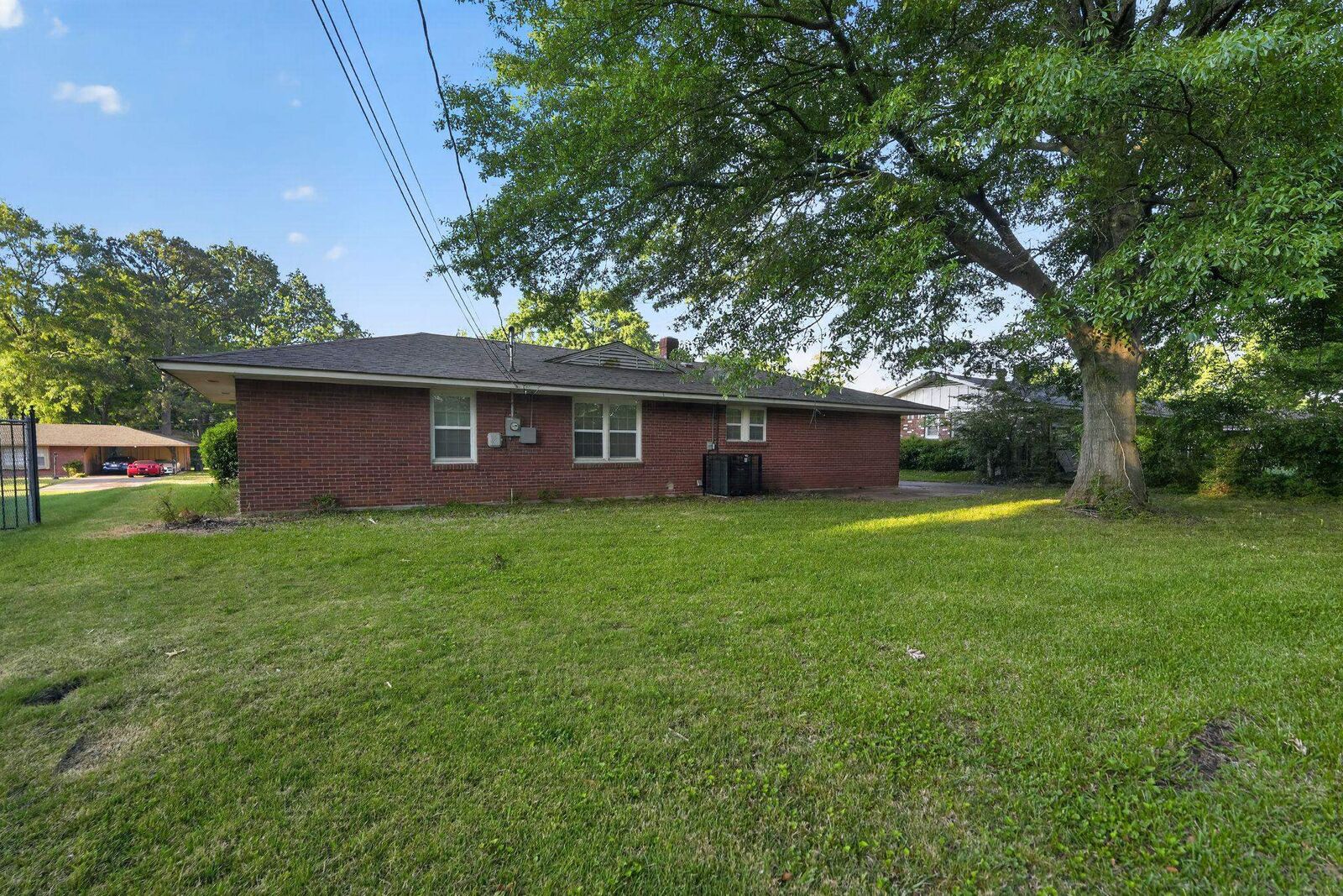 Property Photo:  1510 Bonnie Dr  TN 38116 